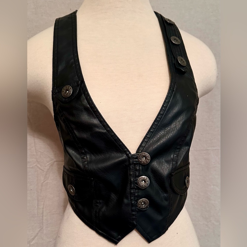 Paper Tee Black Cropped punk gothic Vest